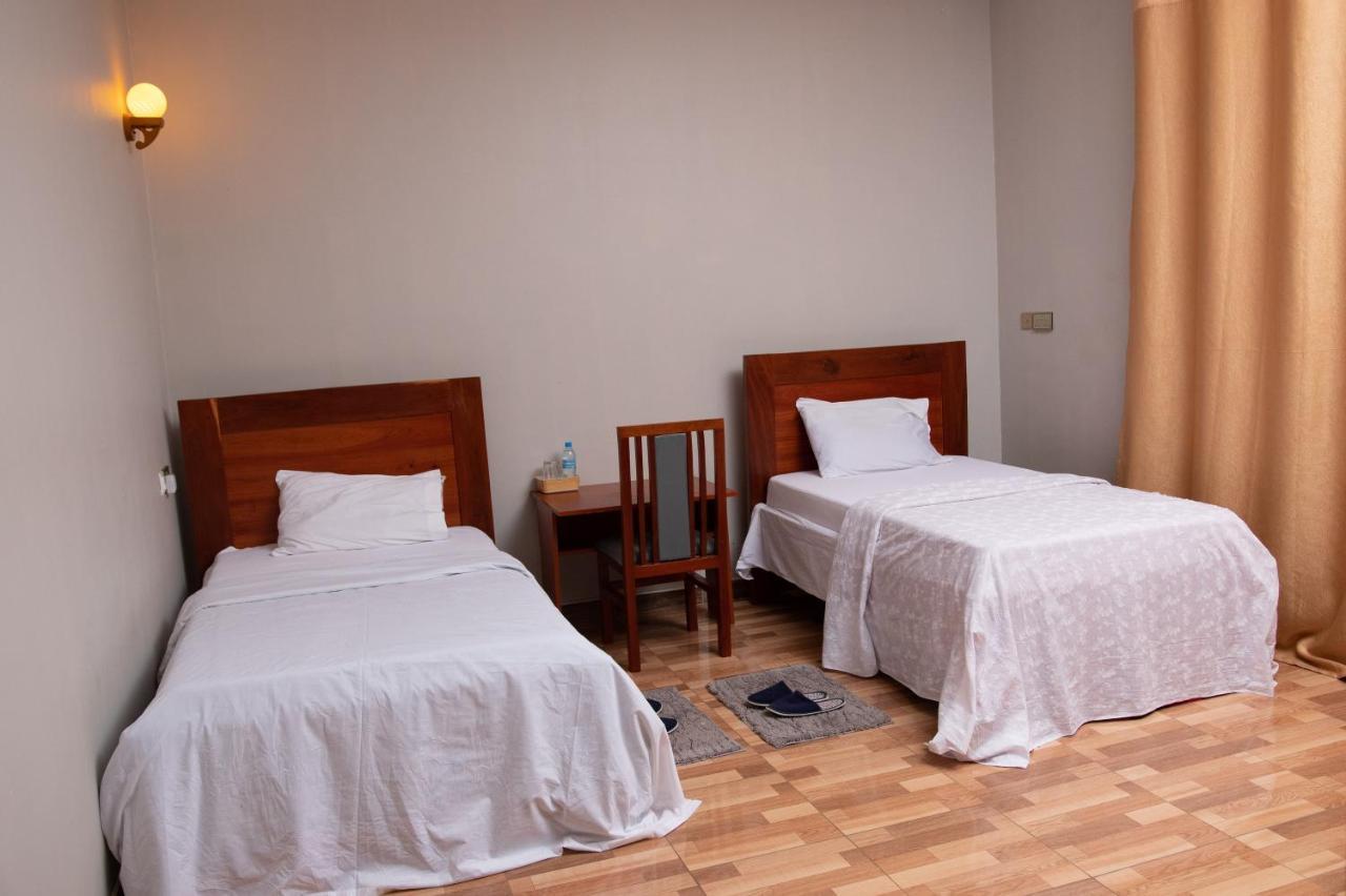 Arusha Royal Bed and Breakfast Esterno foto