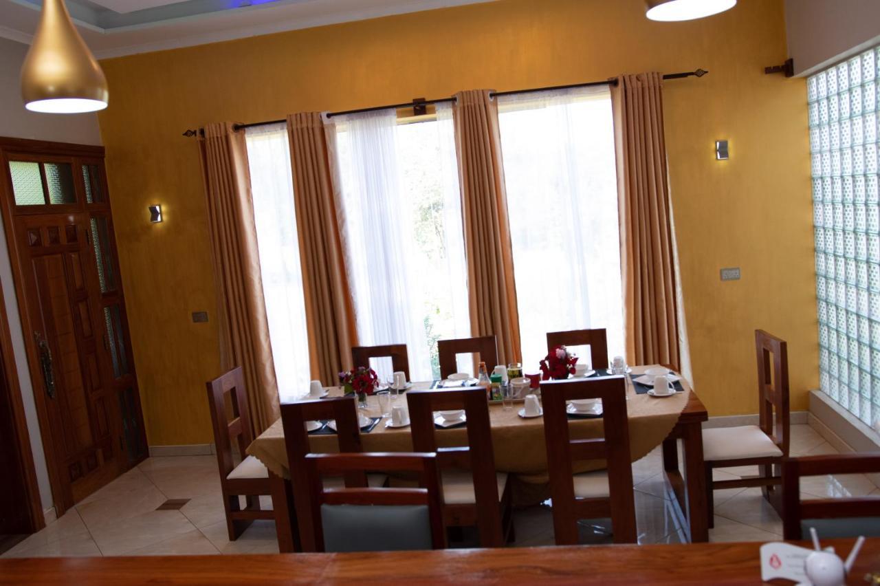 Arusha Royal Bed and Breakfast Esterno foto