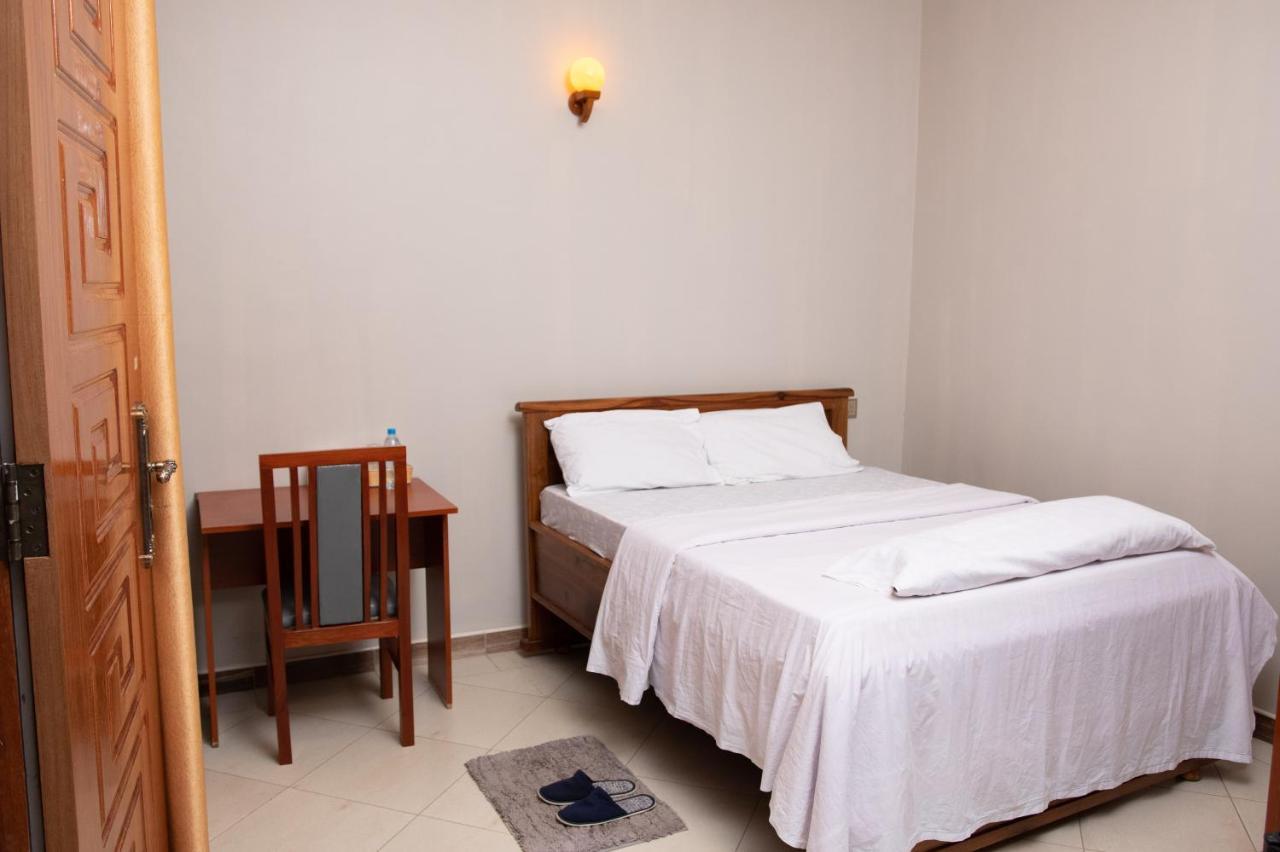 Arusha Royal Bed and Breakfast Esterno foto