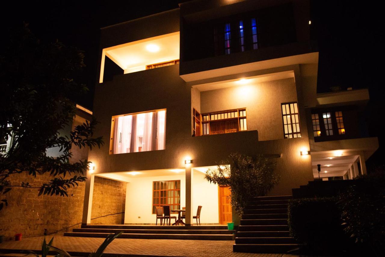Arusha Royal Bed and Breakfast Esterno foto